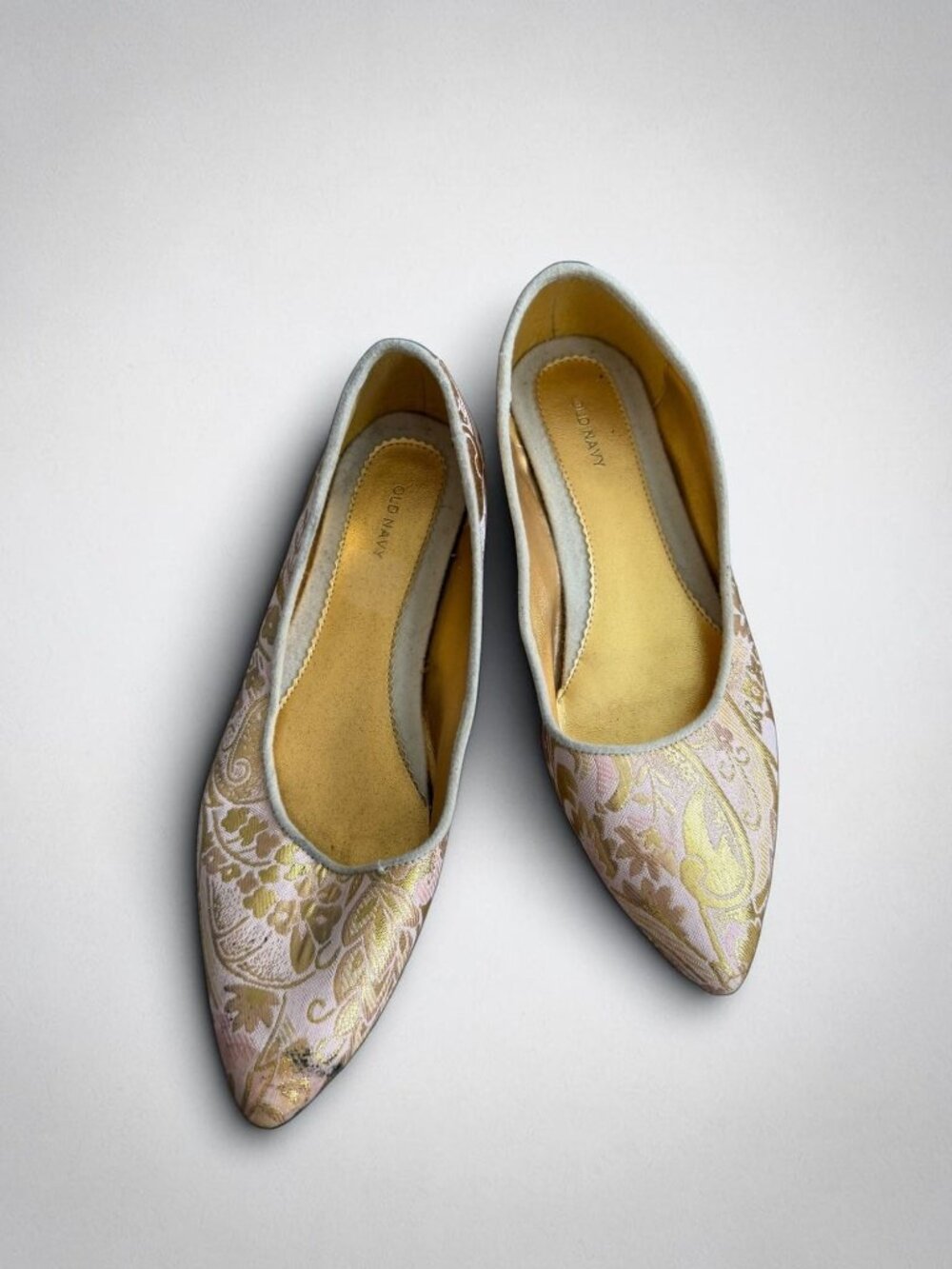 OLD NAVY Pink Gold Brocade Flats Size 8 Womens Shoes